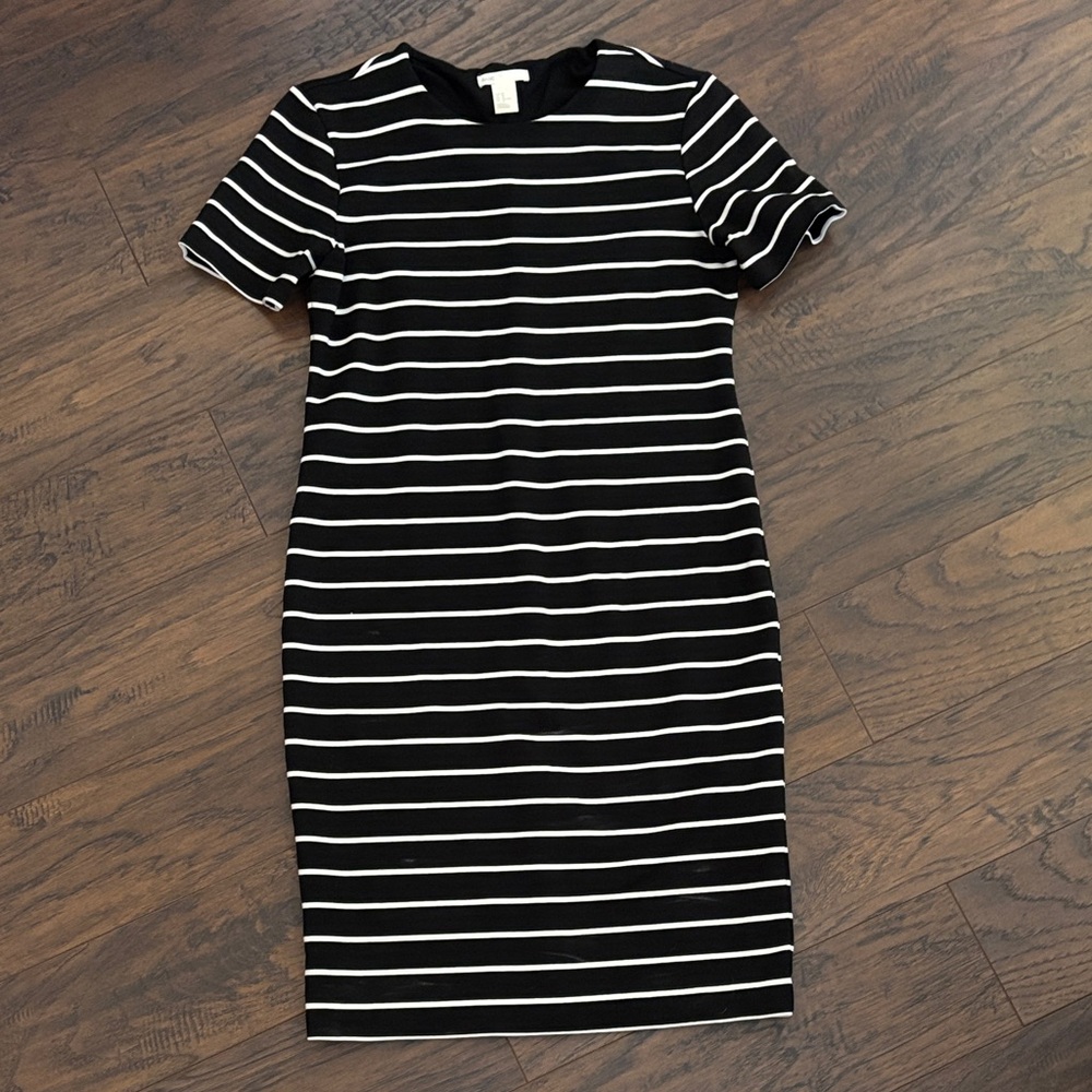 H&M Black and White Striped Midi Dress